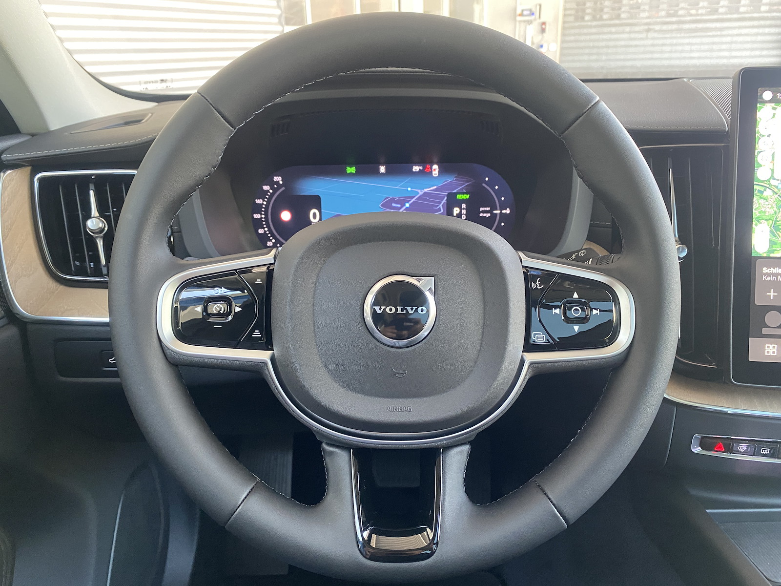 VOLVO XC60 2.0 T6 TE Ultra Bright eAWD-image-13