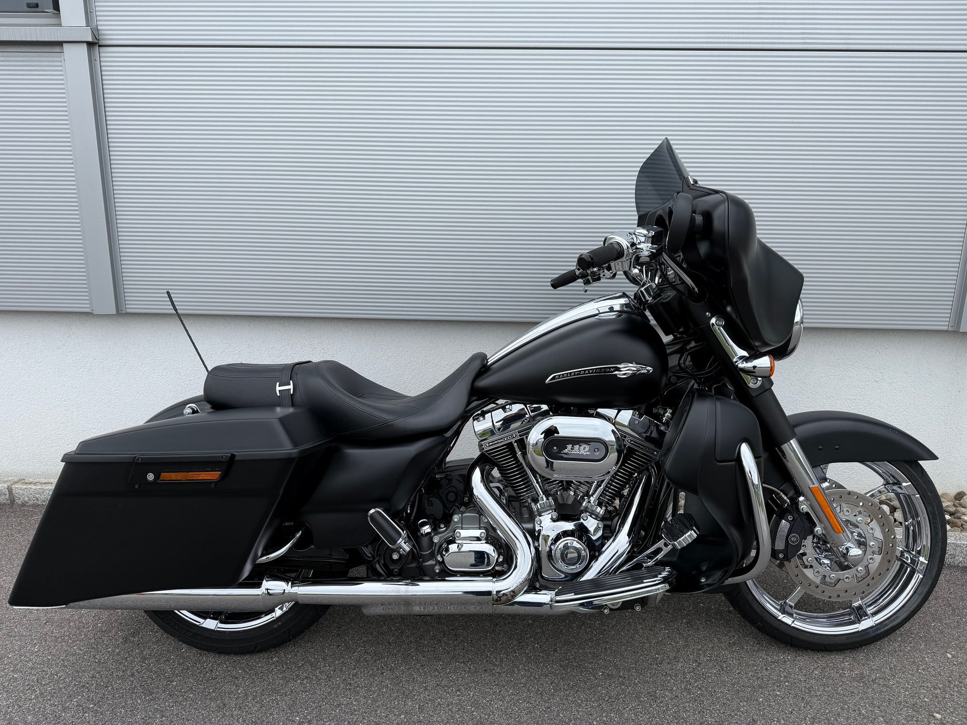 HARLEY-DAVIDSON FLHXSE Street Glide ABS CVO