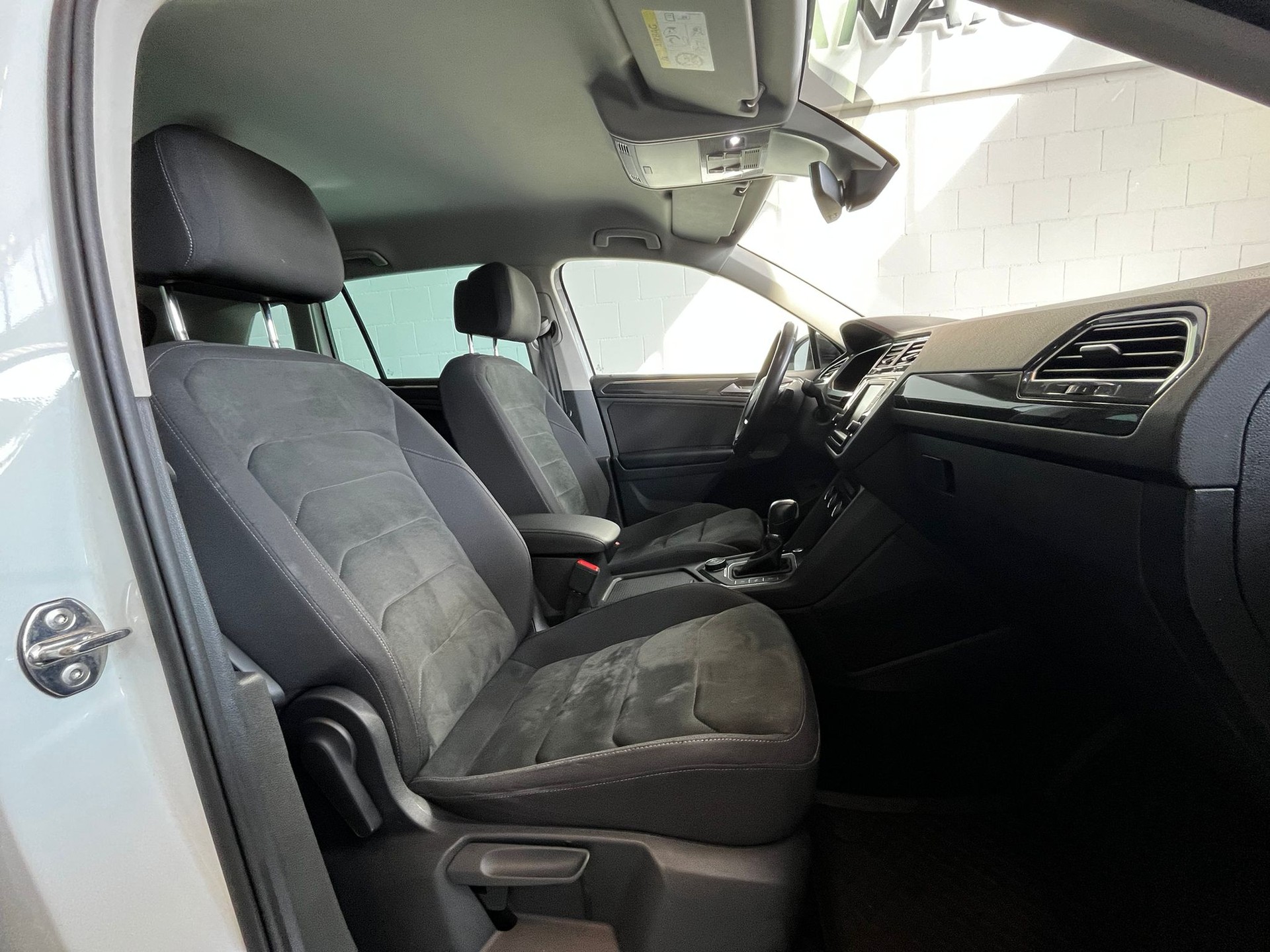 VW Tiguan 2.0TDI High 4M-image-14