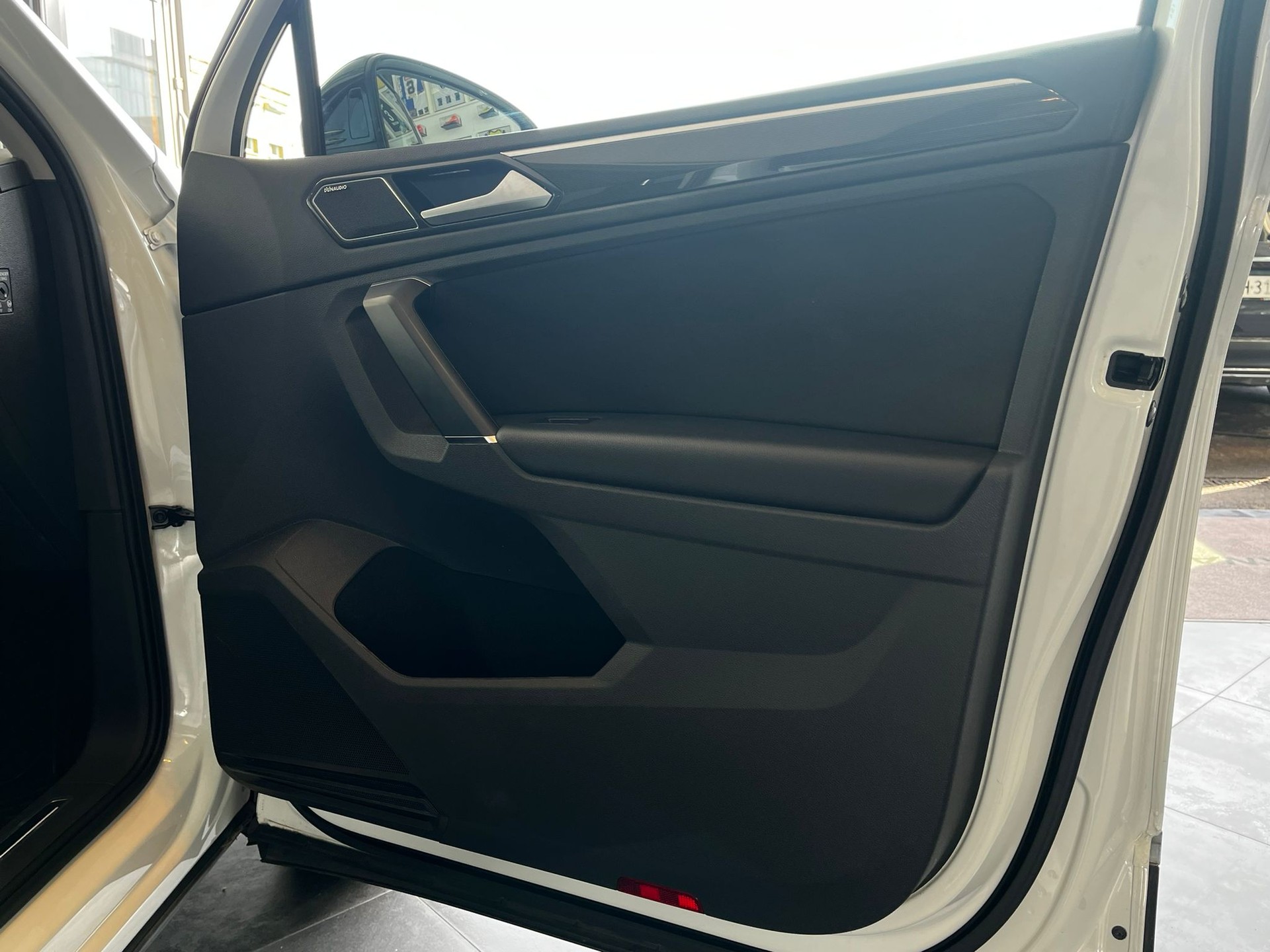 VW Tiguan 2.0TDI High 4M-image-23
