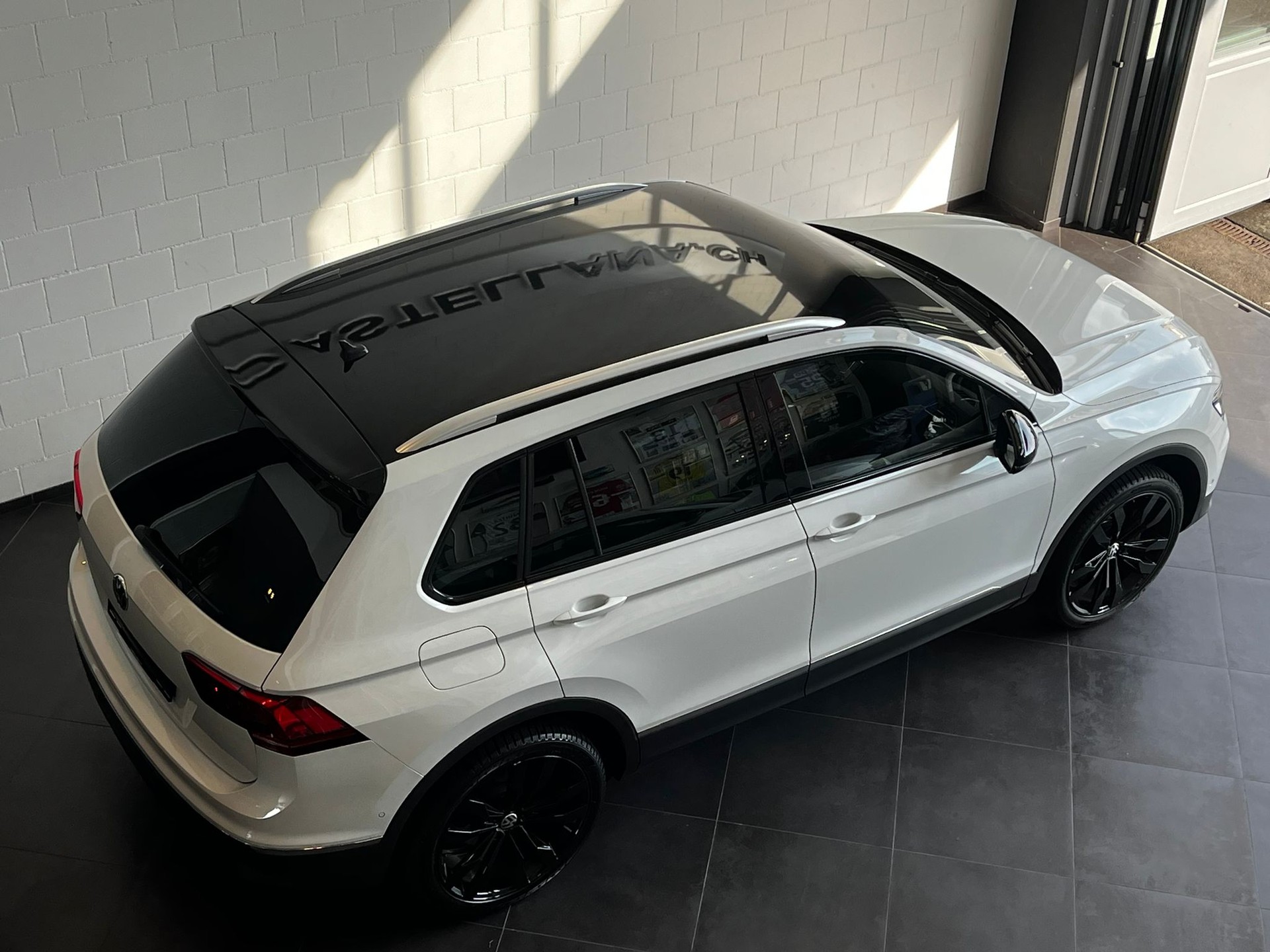 VW Tiguan 2.0TDI High 4M-image-7