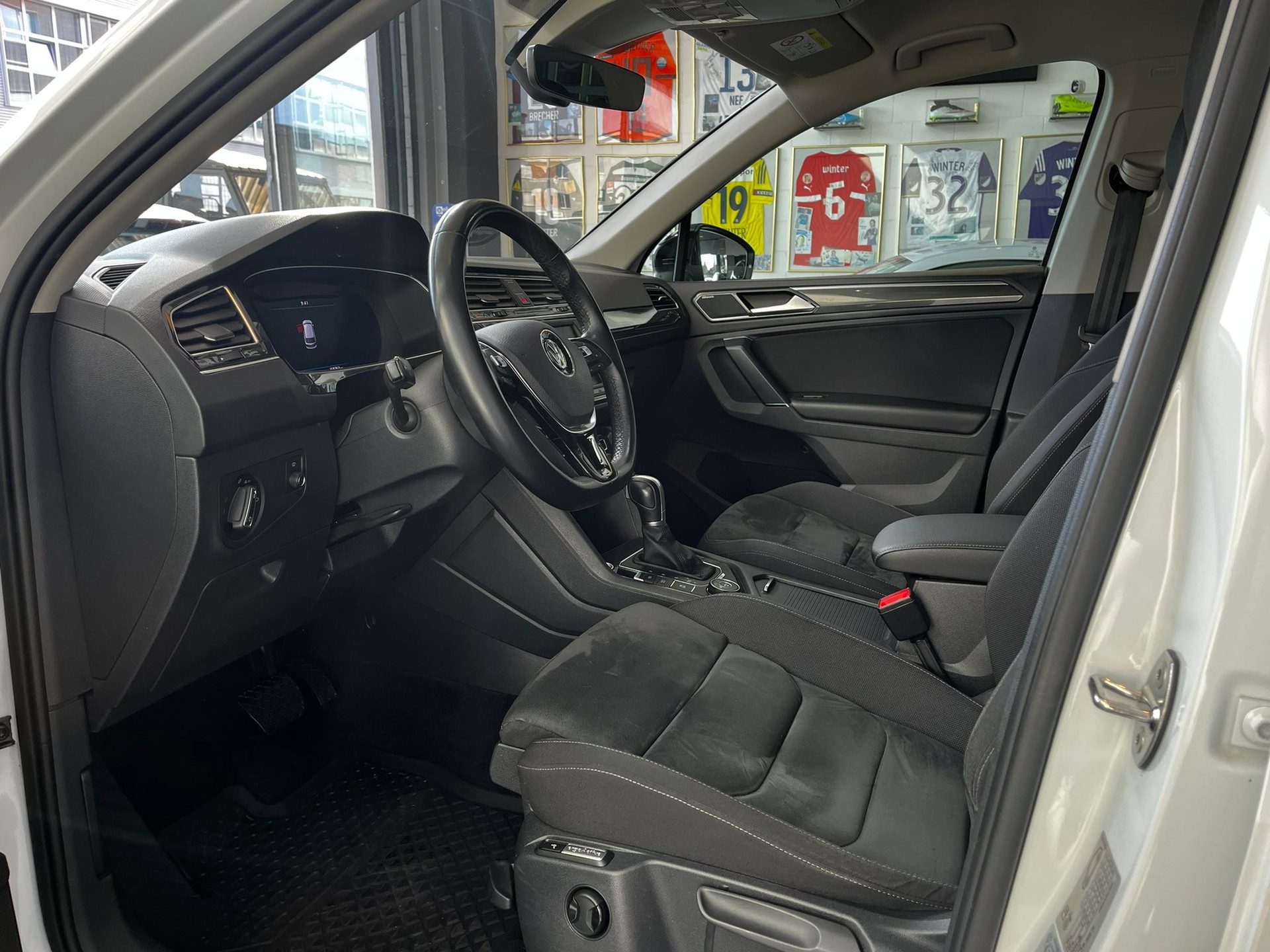 VW Tiguan 2.0TDI High 4M-image-10
