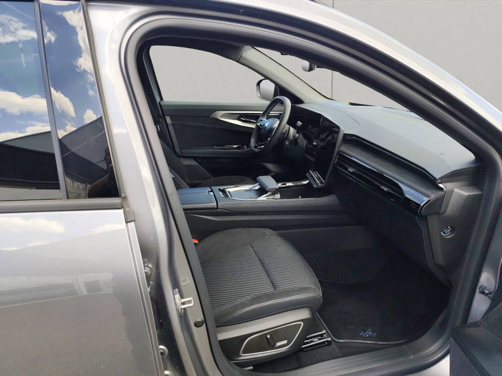 RENAULT Austral 1.2 E-Tech iconic esprit Alpine-image-6