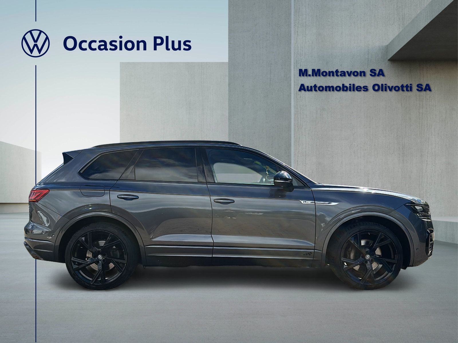 VW Touareg 3.0 TSI R-Line Tiptronic-image-2