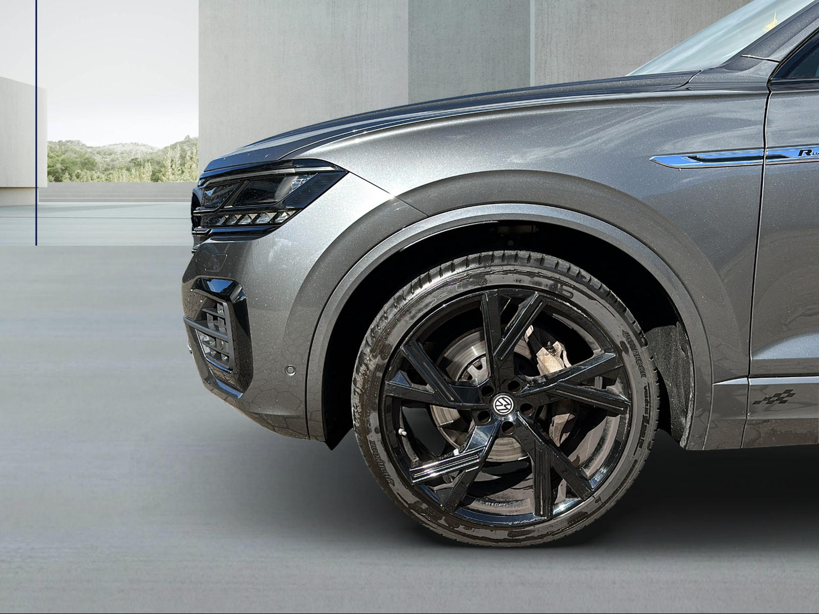 VW Touareg 3.0 TSI R-Line Tiptronic-image-8