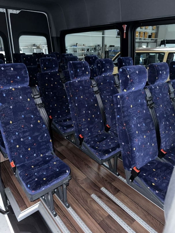 MERCEDES-BENZ 317 CDI Schulbus (A12)-image-7