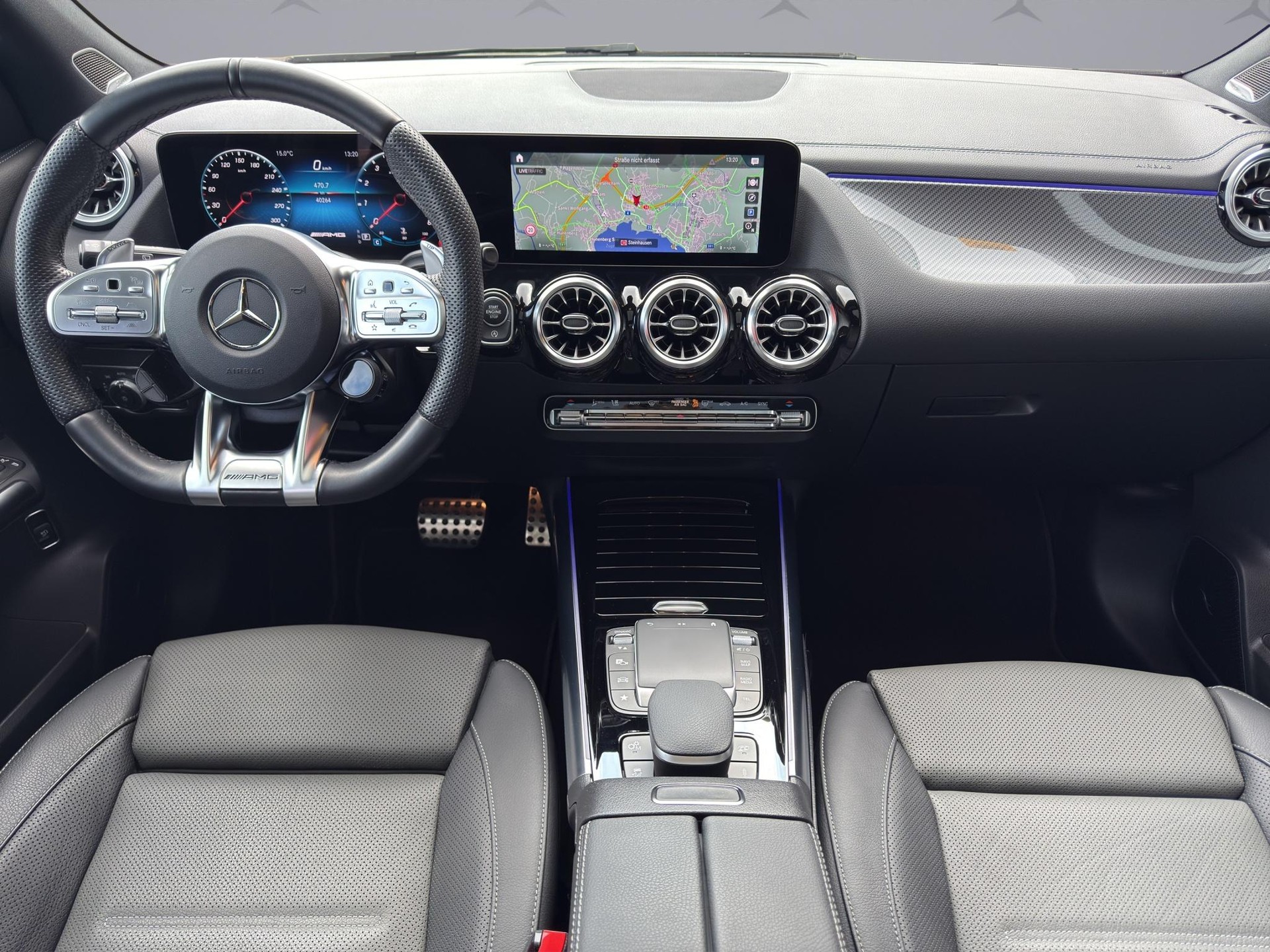 MERCEDES-BENZ GLA 45 S AMG 4matic+-image-12