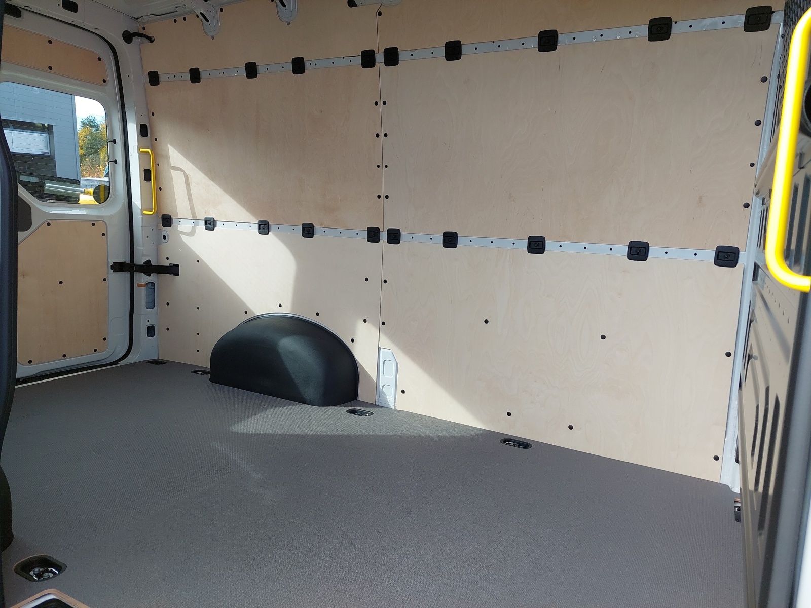 VW VW Crafter 35 Kastenwagen-image-8