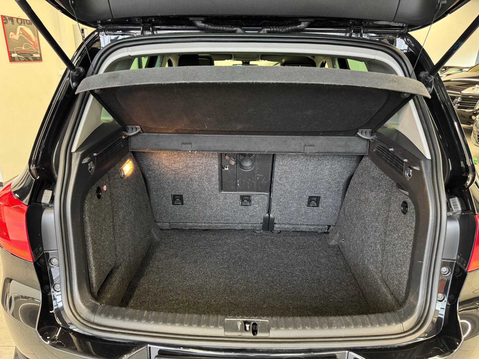 VW Tiguan 2.0 TSI Sport&Style 4Motion DSG-image-20