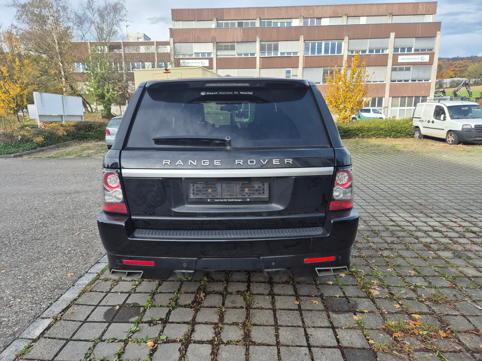 LAND ROVER Range Rover Sport 3.0 TDV6 Autobiography Automatic-image-7