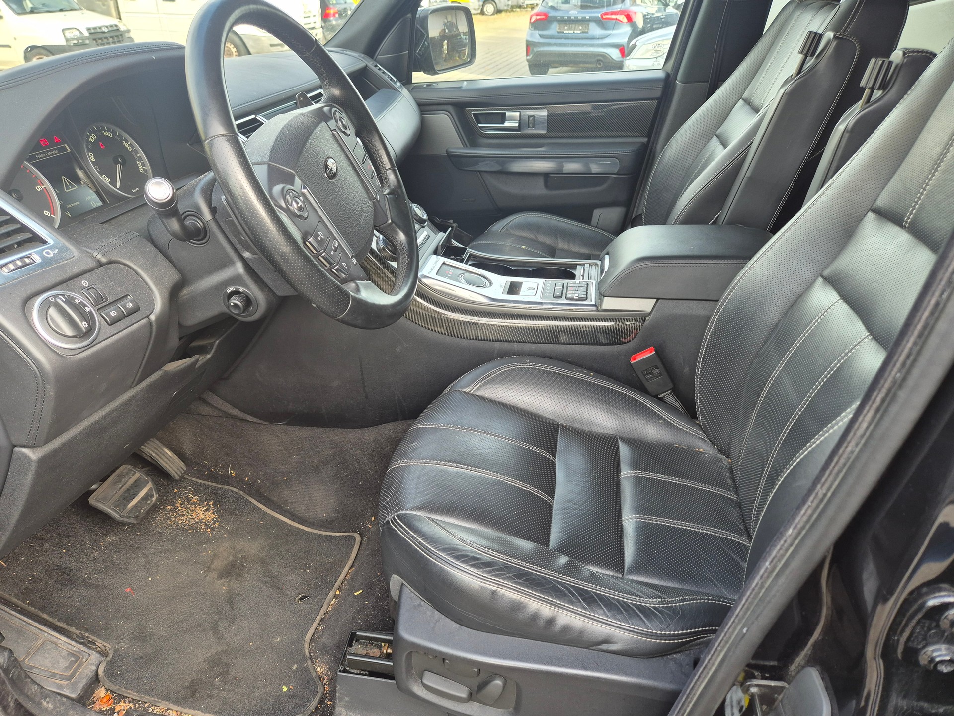 LAND ROVER Range Rover Sport 3.0 TDV6 Autobiography Automatic-image-9