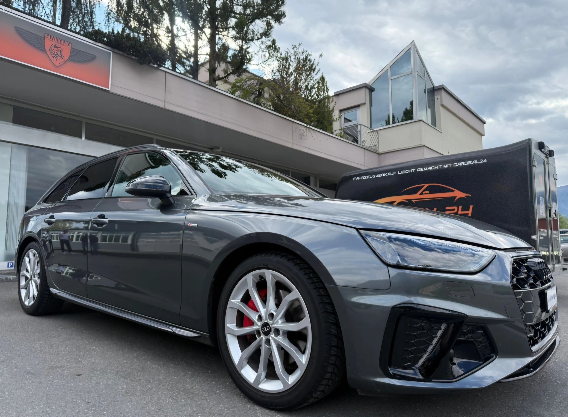 AUDI 40 TFSI S line competition S-tronic quattro-image-2