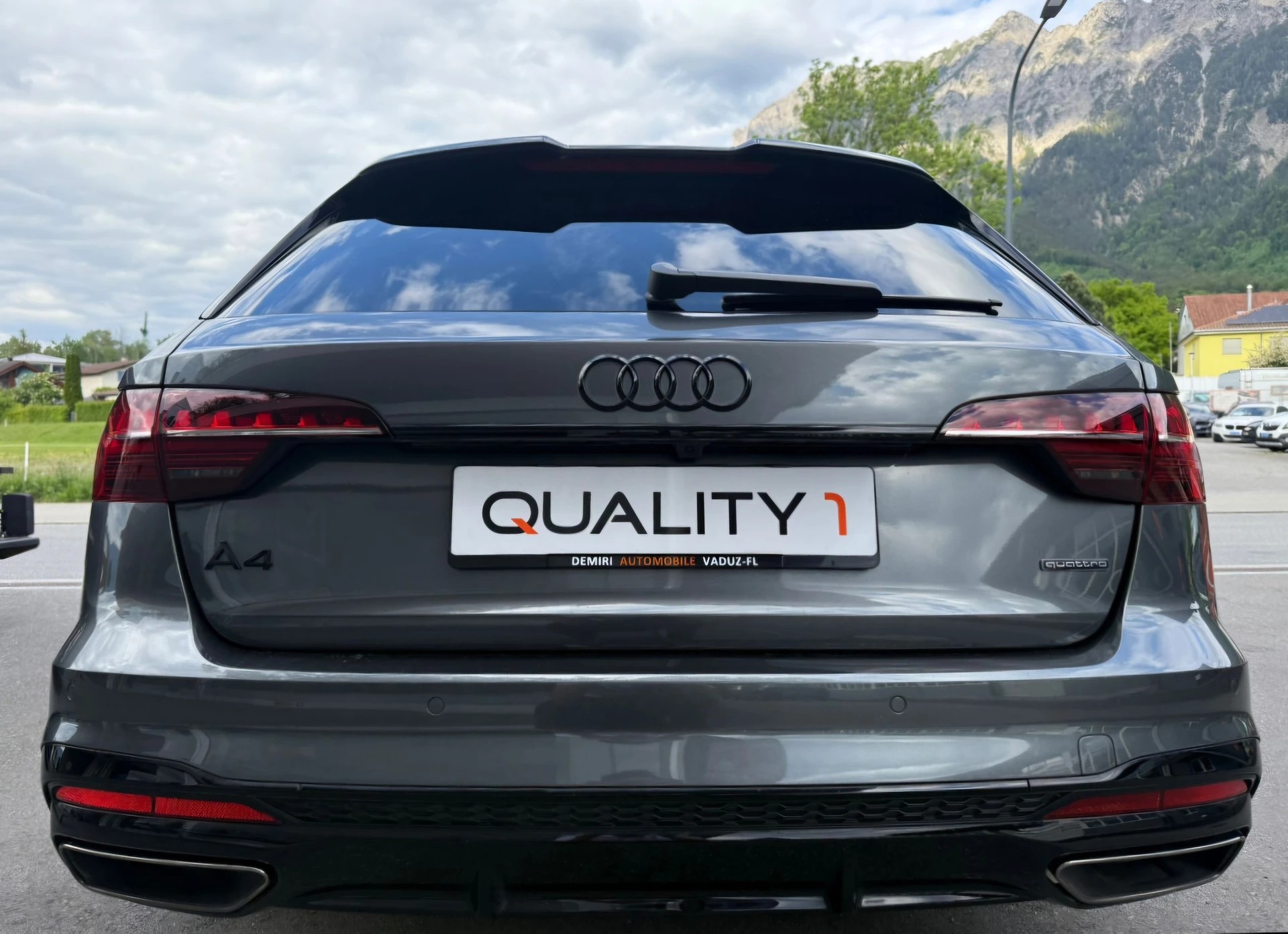 AUDI 40 TFSI S line competition S-tronic quattro-image-6