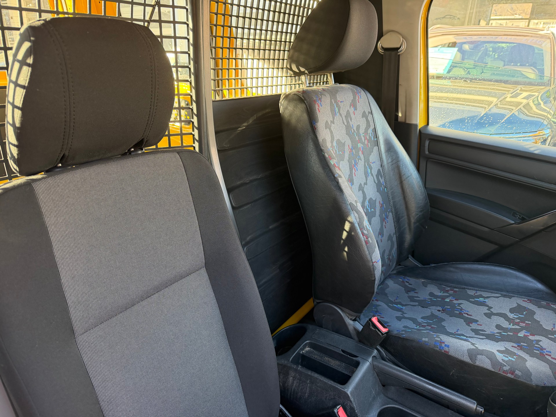 VW Caddy 2.0TDI 4Motion BlueMotion Technology-image-14