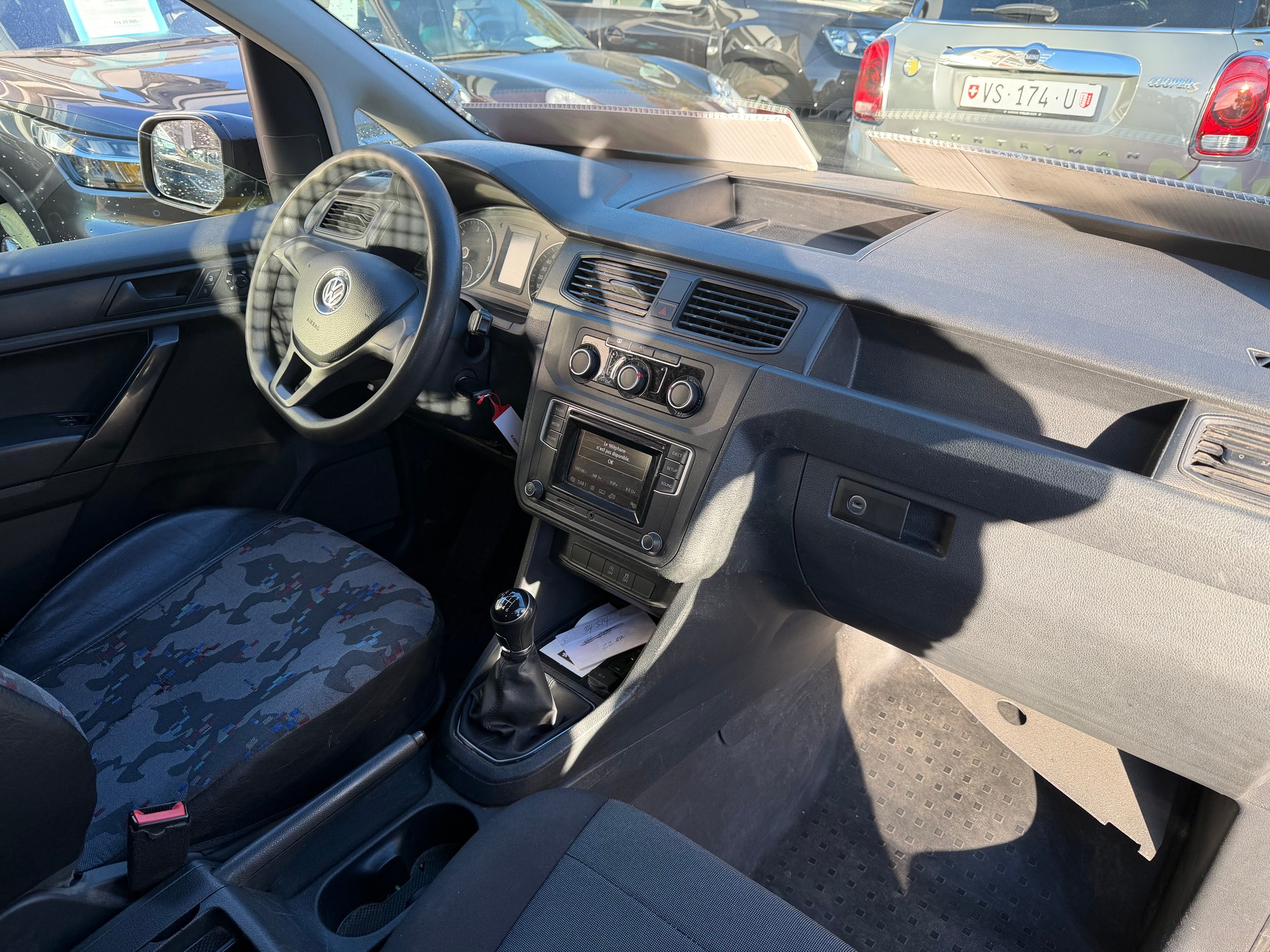 VW Caddy 2.0TDI 4Motion BlueMotion Technology-image-12
