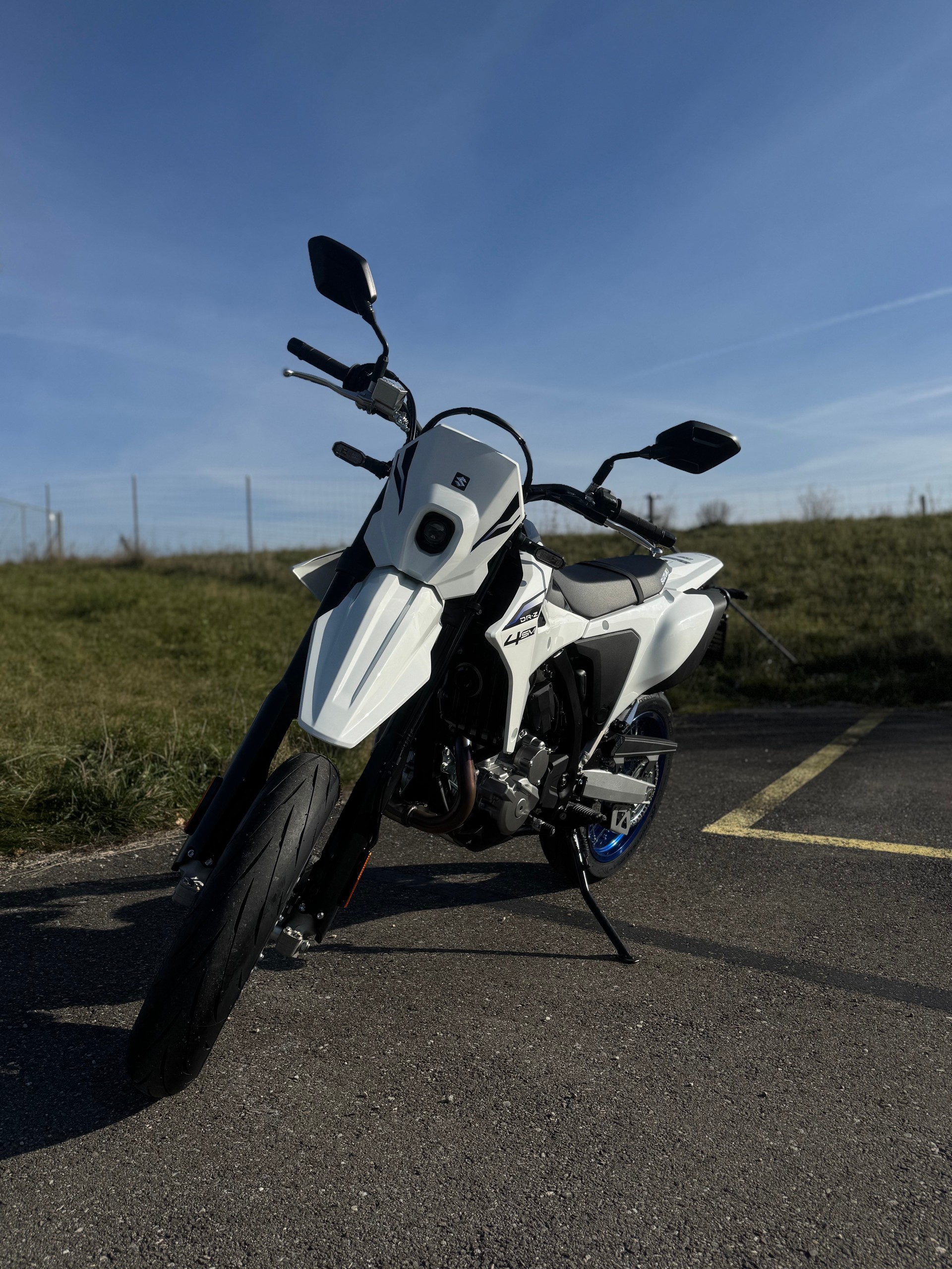 SUZUKI DR-Z 400-image-2