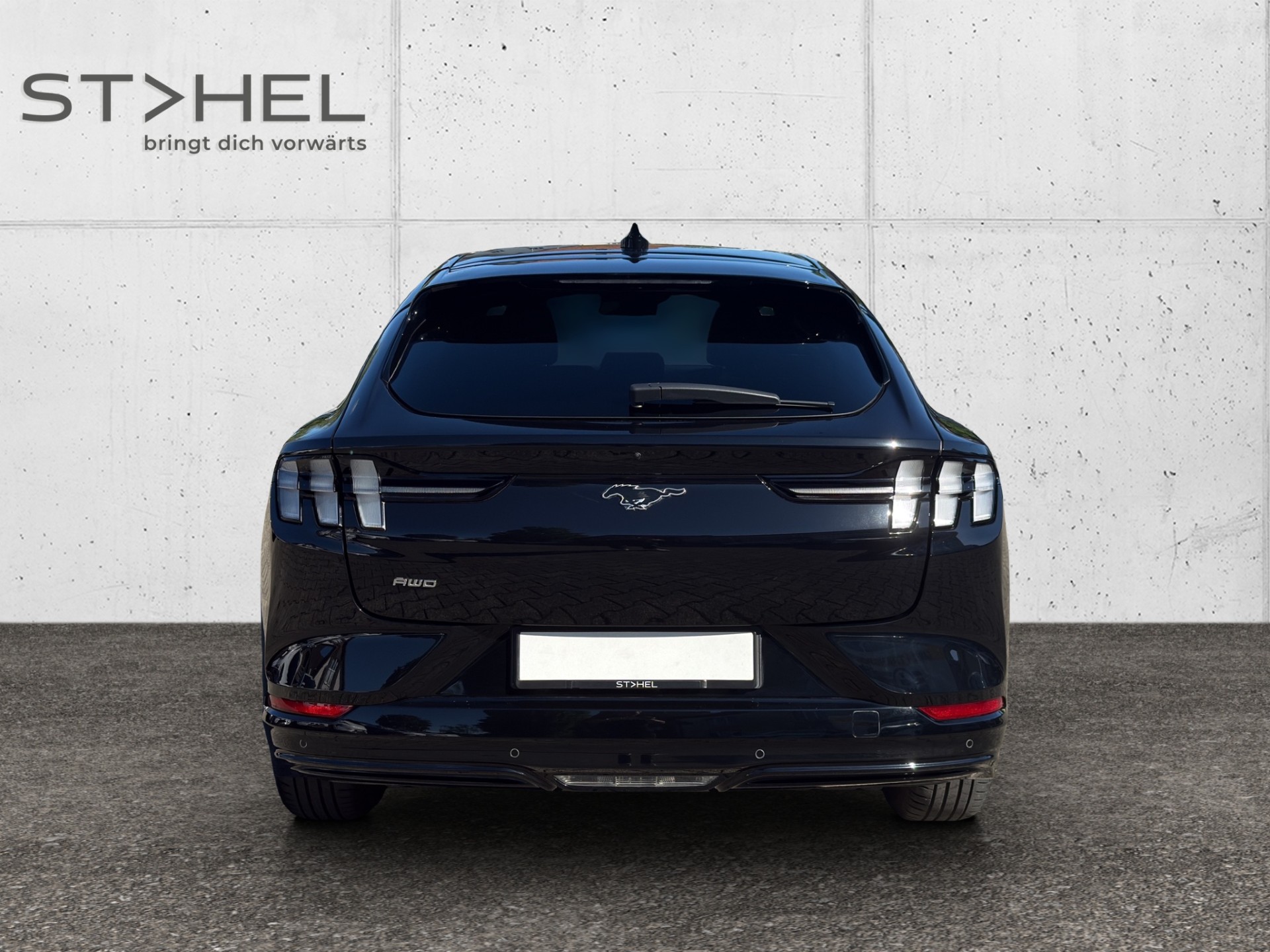 FORD Mustang Mach-E Extended AWD-image-5