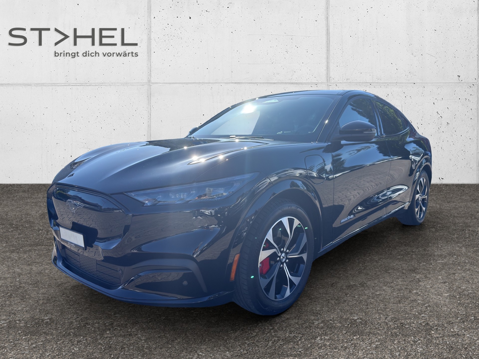 FORD Mustang Mach-E Extended AWD-image-0
