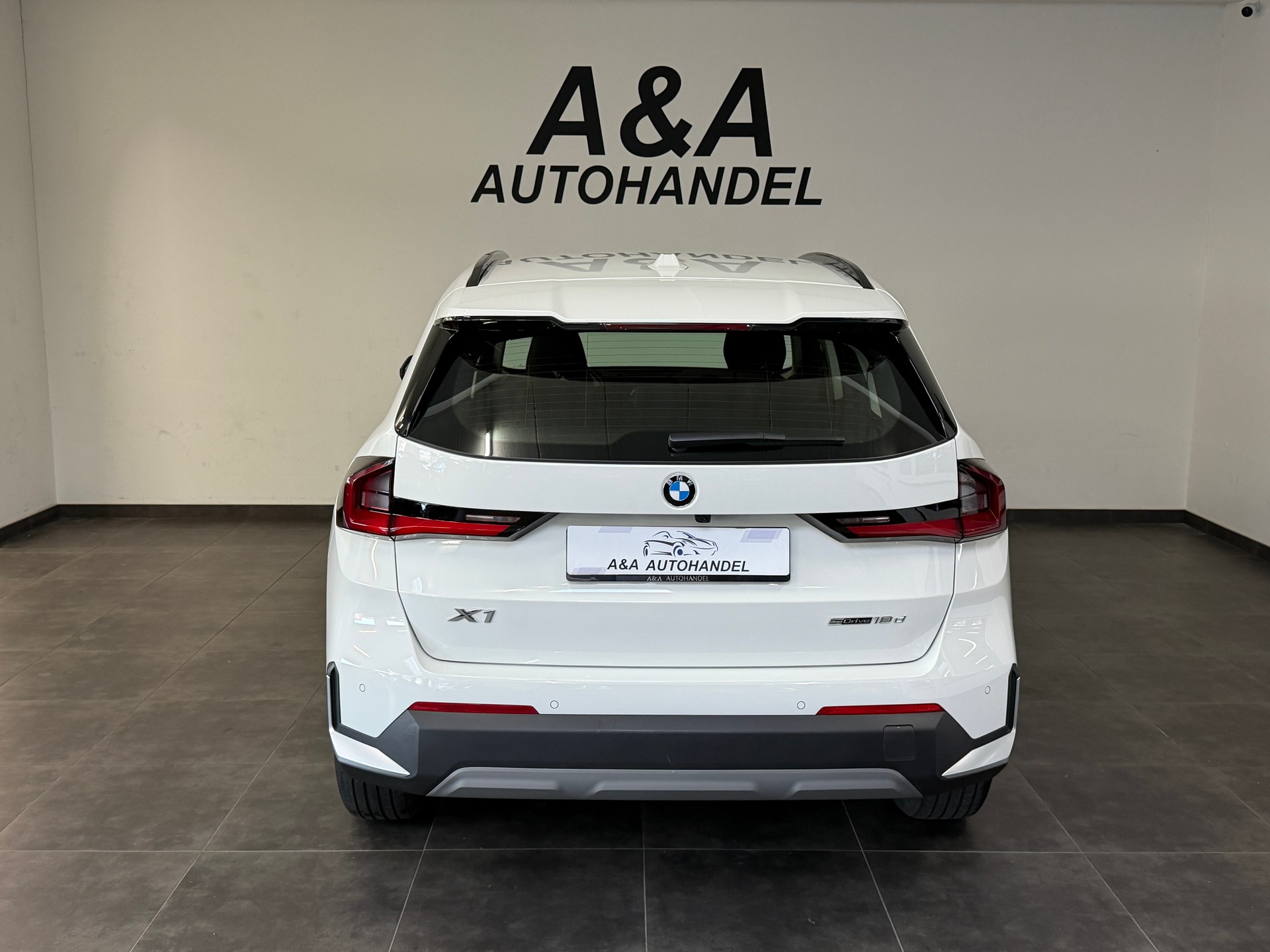 BMW X1 sDrive 18d-image-3