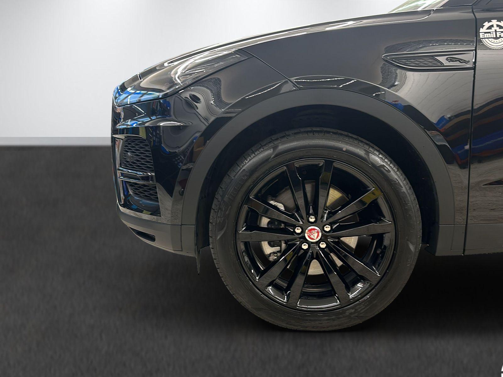 JAGUAR E-Pace 2.0 D I4 165 SE AWD-image-19