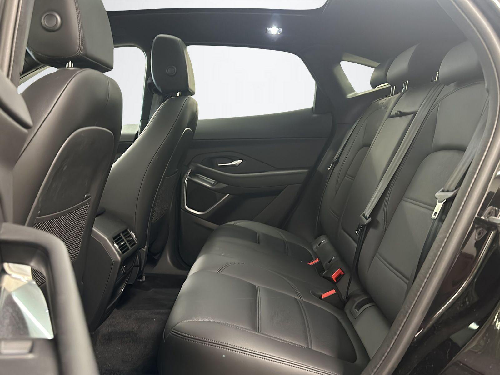 JAGUAR E-Pace 2.0 D I4 165 SE AWD-image-26