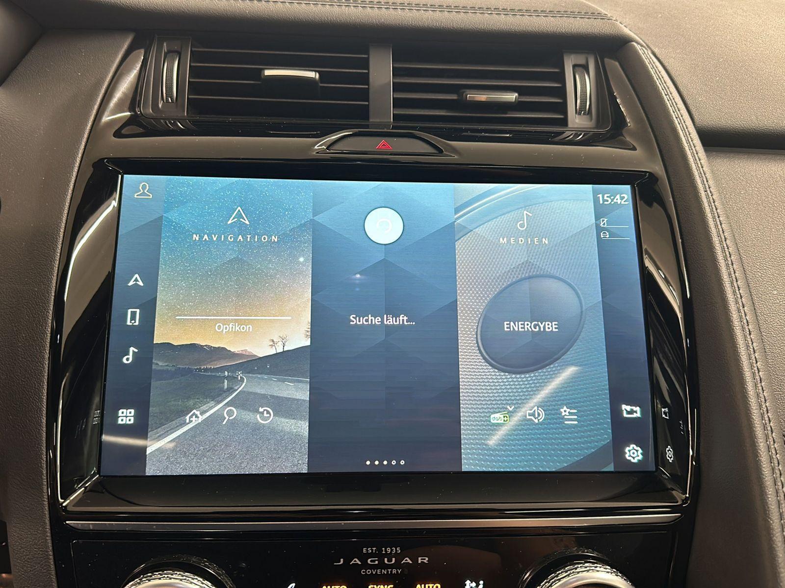 JAGUAR E-Pace 2.0 D I4 165 SE AWD-image-24