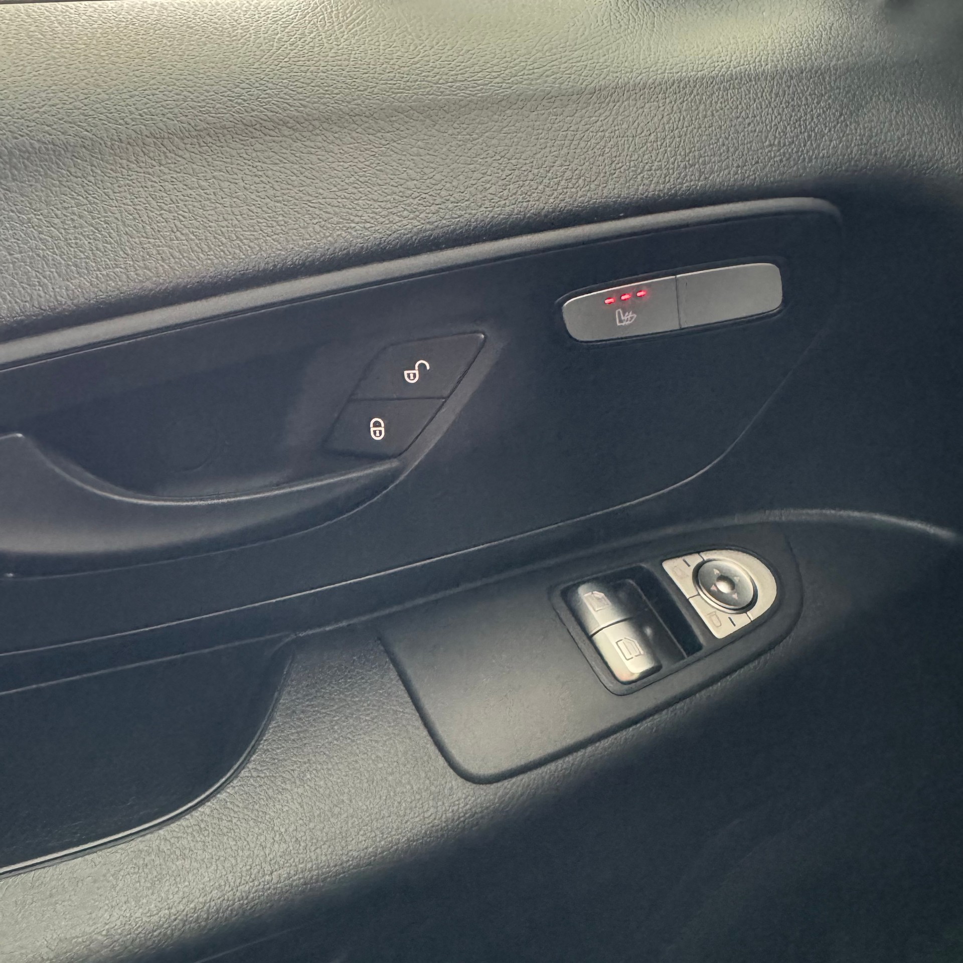 MERCEDES-BENZ Vito 114 CDI 4MATIC KA PRO 3200mm L WORKER-image-12