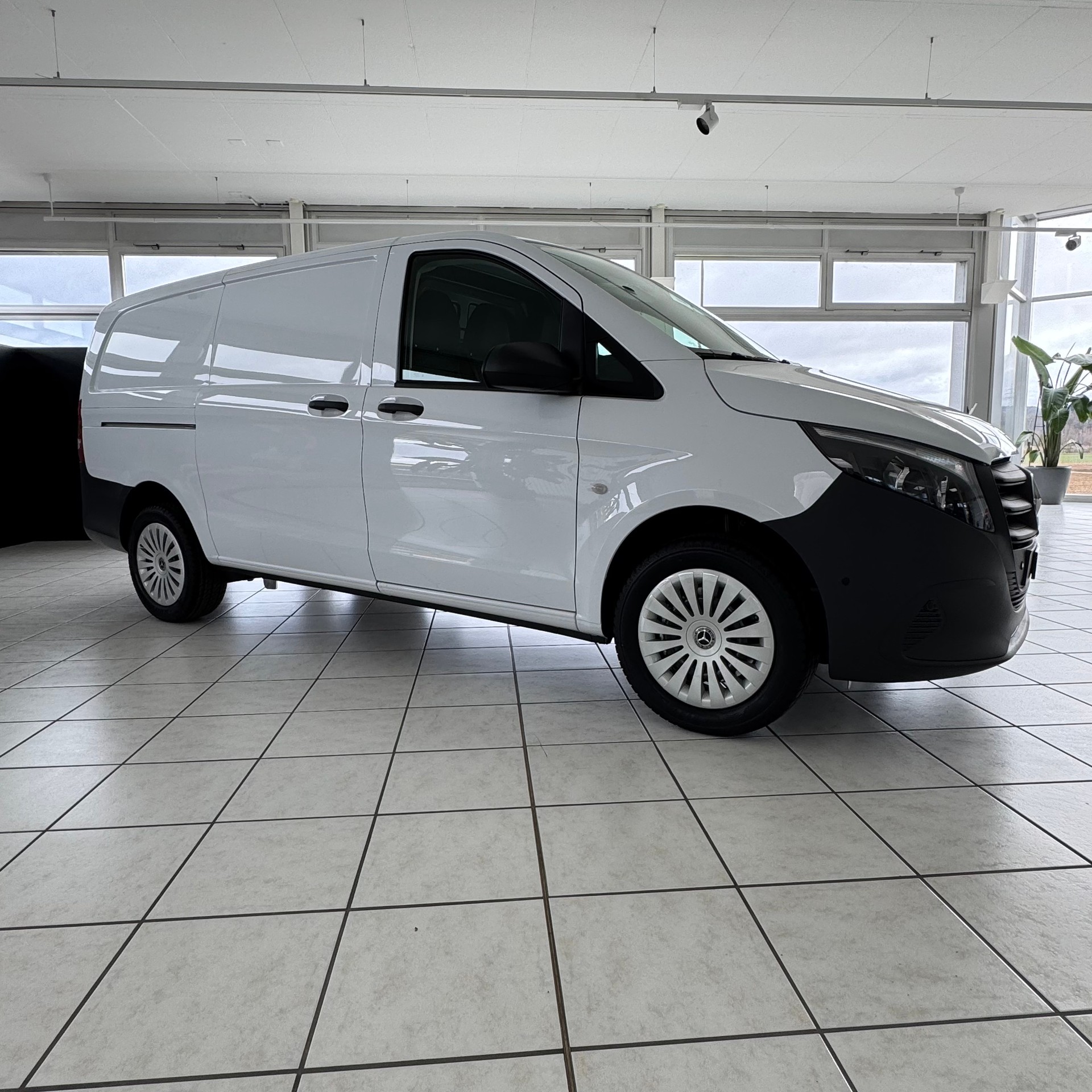 MERCEDES-BENZ Vito 114 CDI 4MATIC KA PRO 3200mm L WORKER