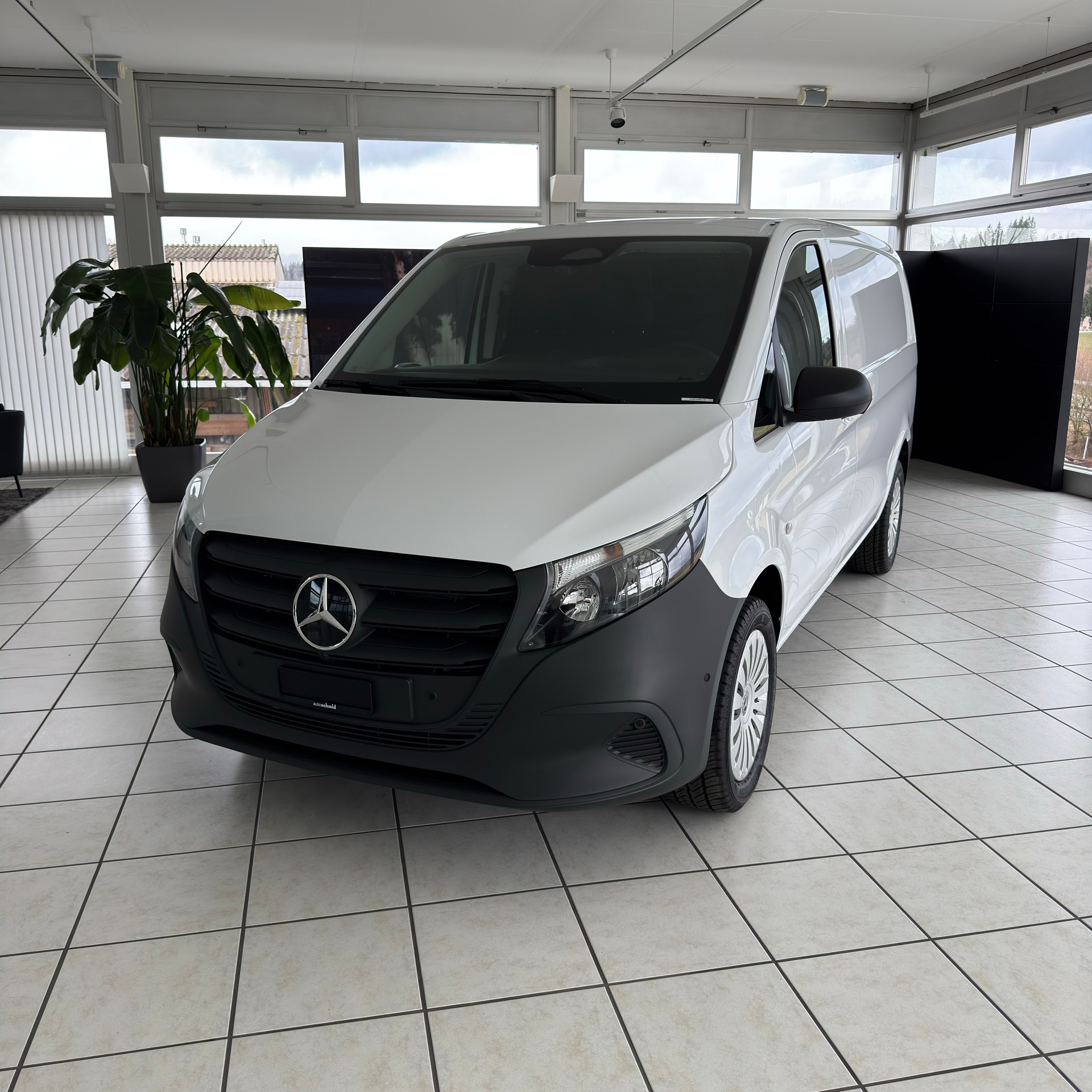MERCEDES-BENZ Vito 114 CDI 4MATIC KA PRO 3200mm L WORKER-showroom-element-3