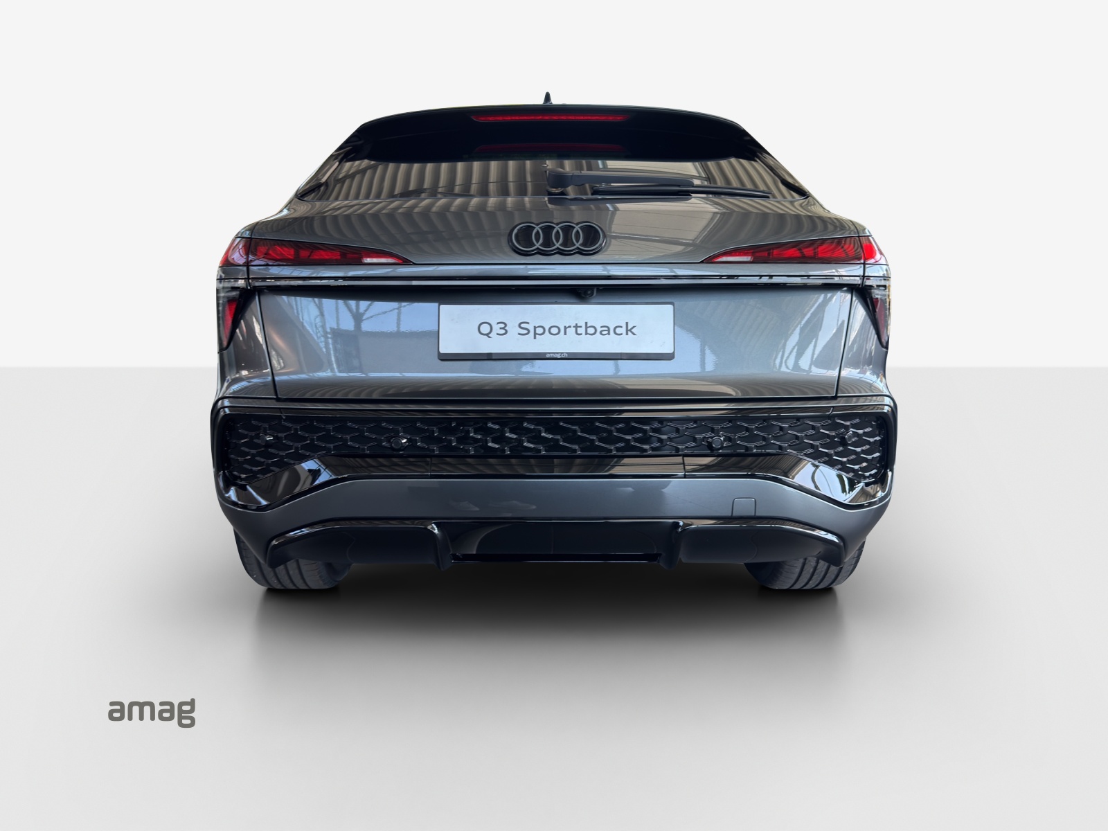 AUDI Q3 Sportback 110 kW TFSI S tronic-showroom-element-3