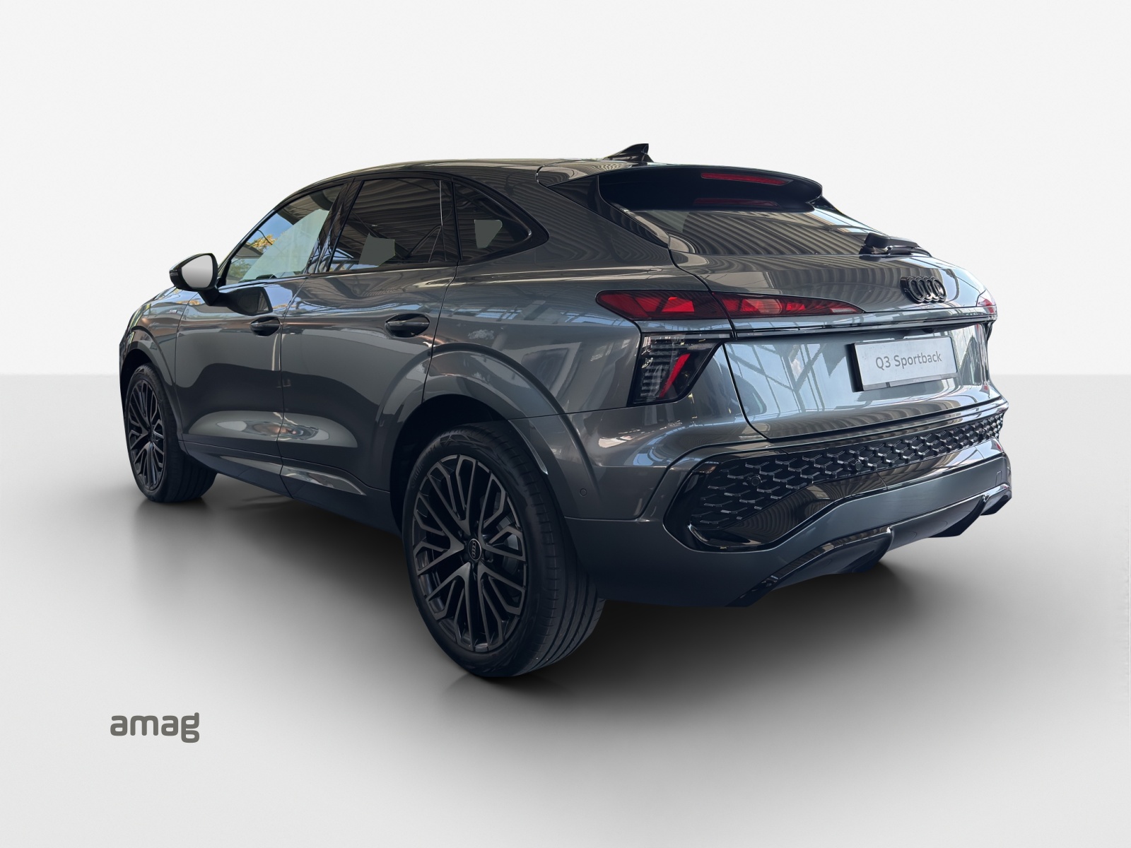 AUDI Q3 Sportback 110 kW TFSI S tronic-showroom-element-2
