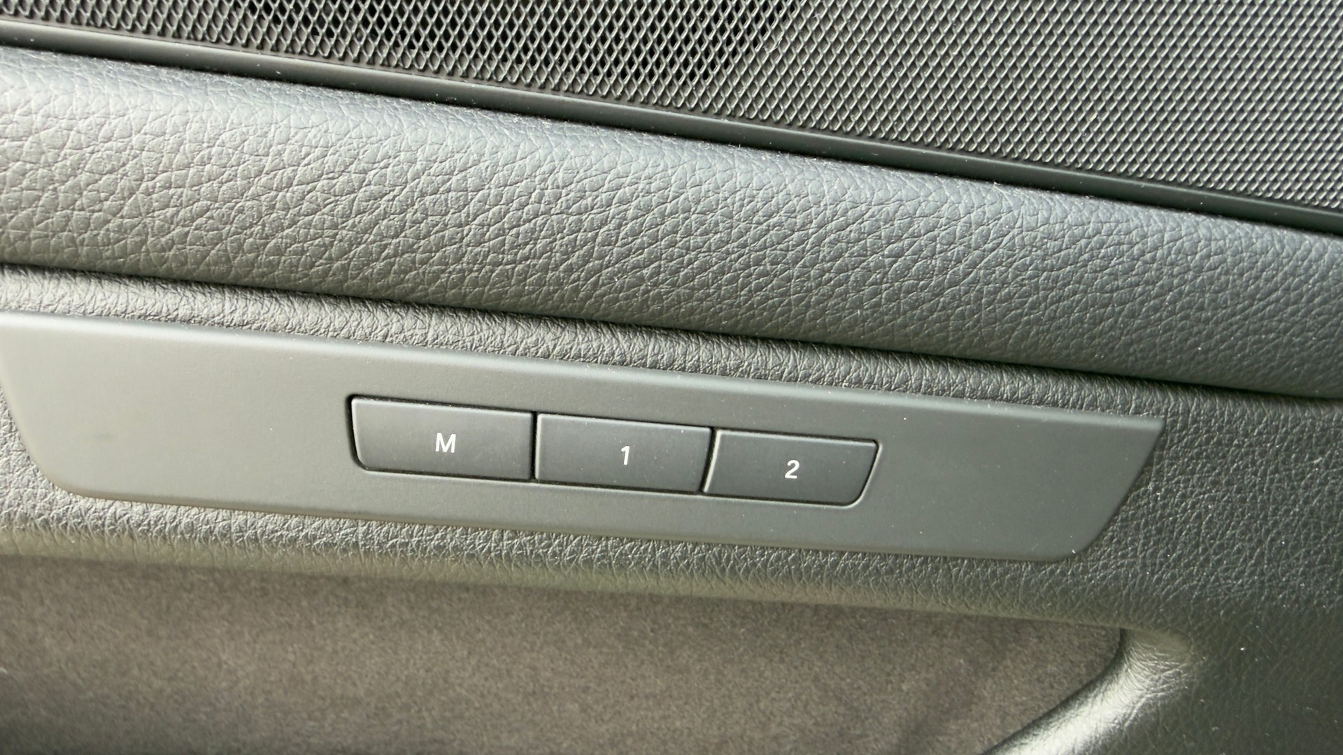 BMW 528i xDrive Steptronic-image-14