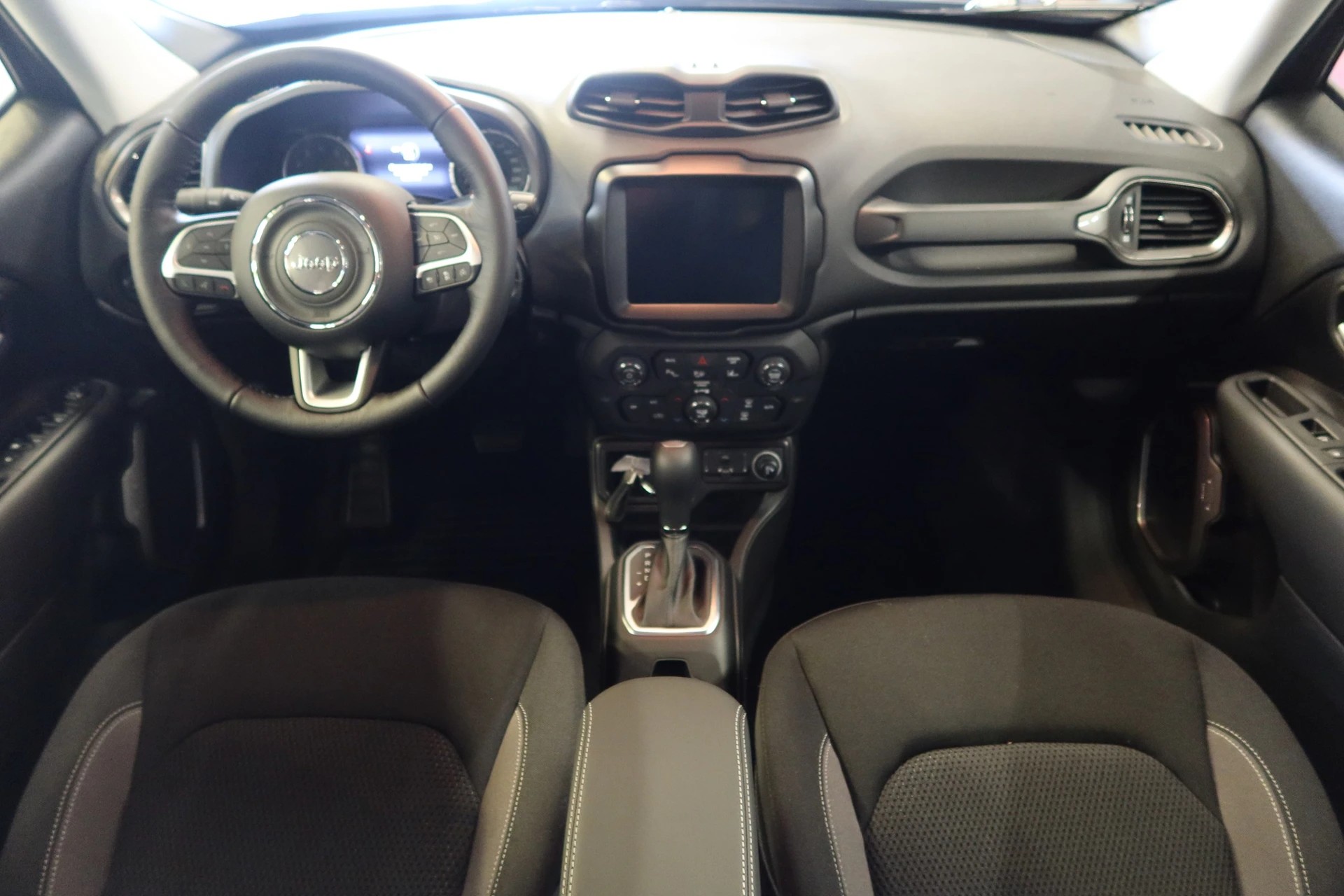 JEEP Renegade 1.5 MHEV Sw.Lim.-image-10