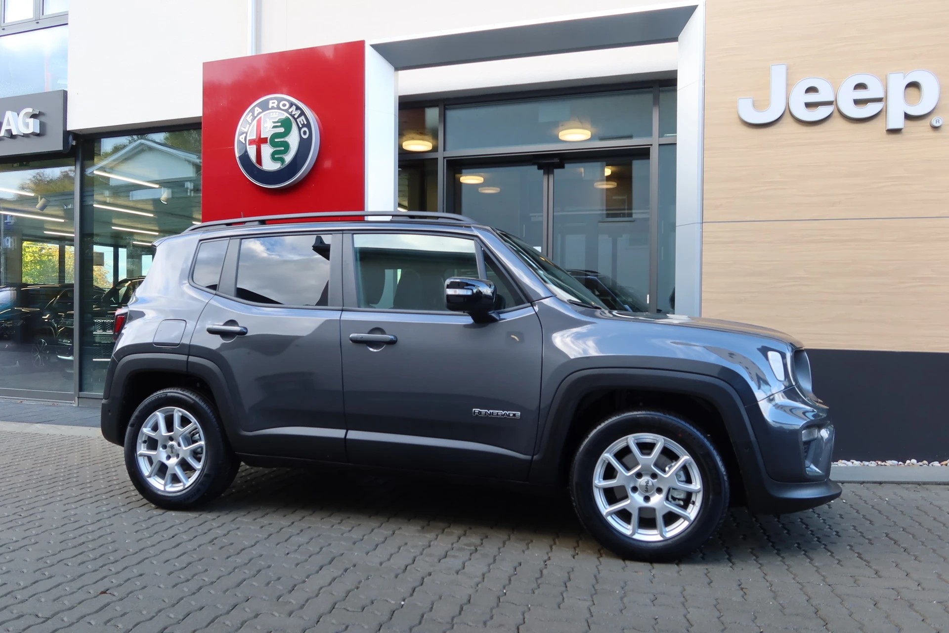 JEEP Renegade 1.5 MHEV Sw.Lim.-image-1