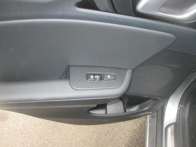 KIA XCeed 1.6 GDi Plug-in Hybrid Style-image-12
