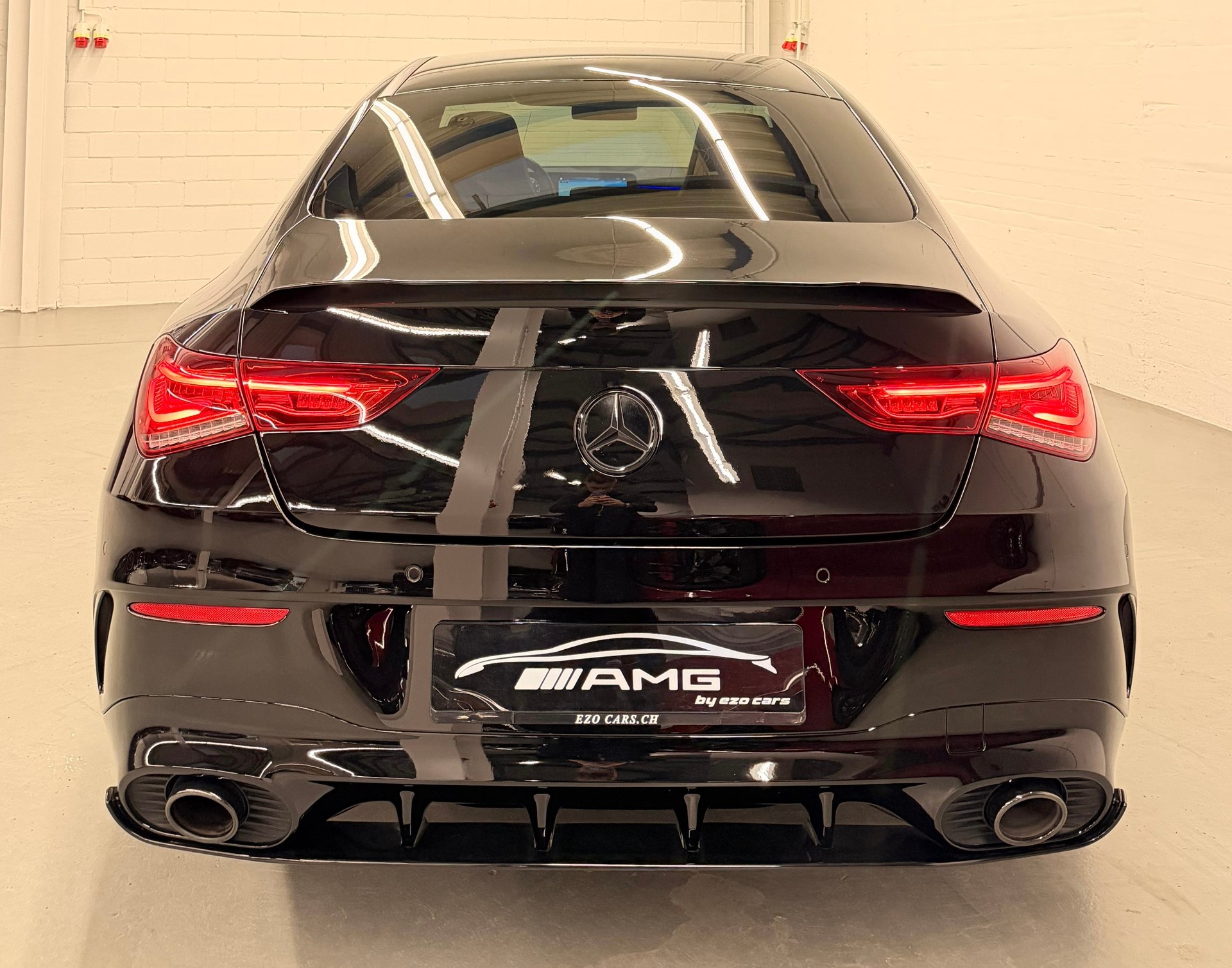 MERCEDES-BENZ CLA 35 AMG AERODYNAMIK ALL BLACK PERFORMANCE 4Matic 7G-DCT mit neuer Motor inkl 24 Monate Garantie-image-4