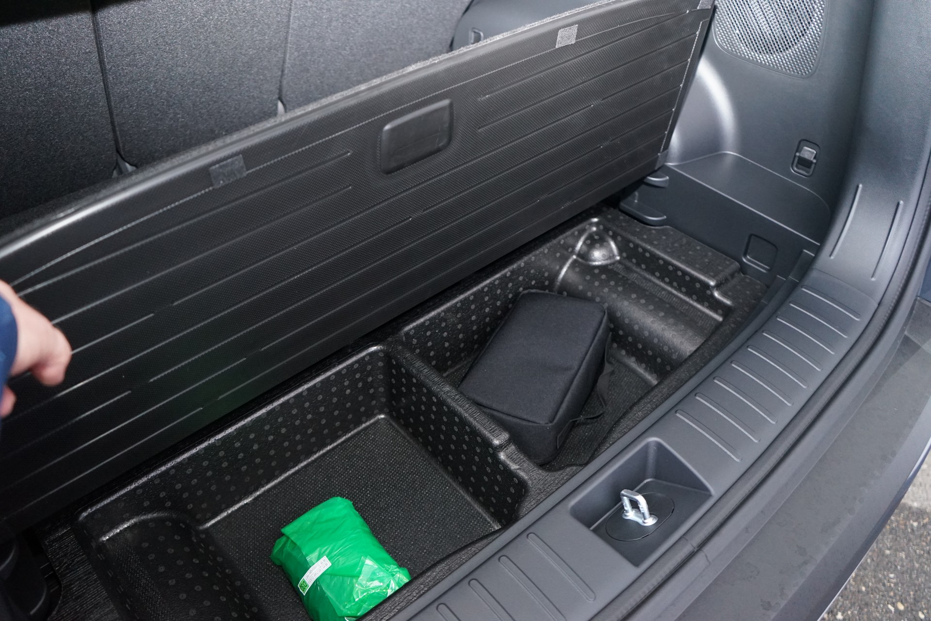 HYUNDAI Tucson 1.6 TGDI HEV Amplia 4WD-image-17