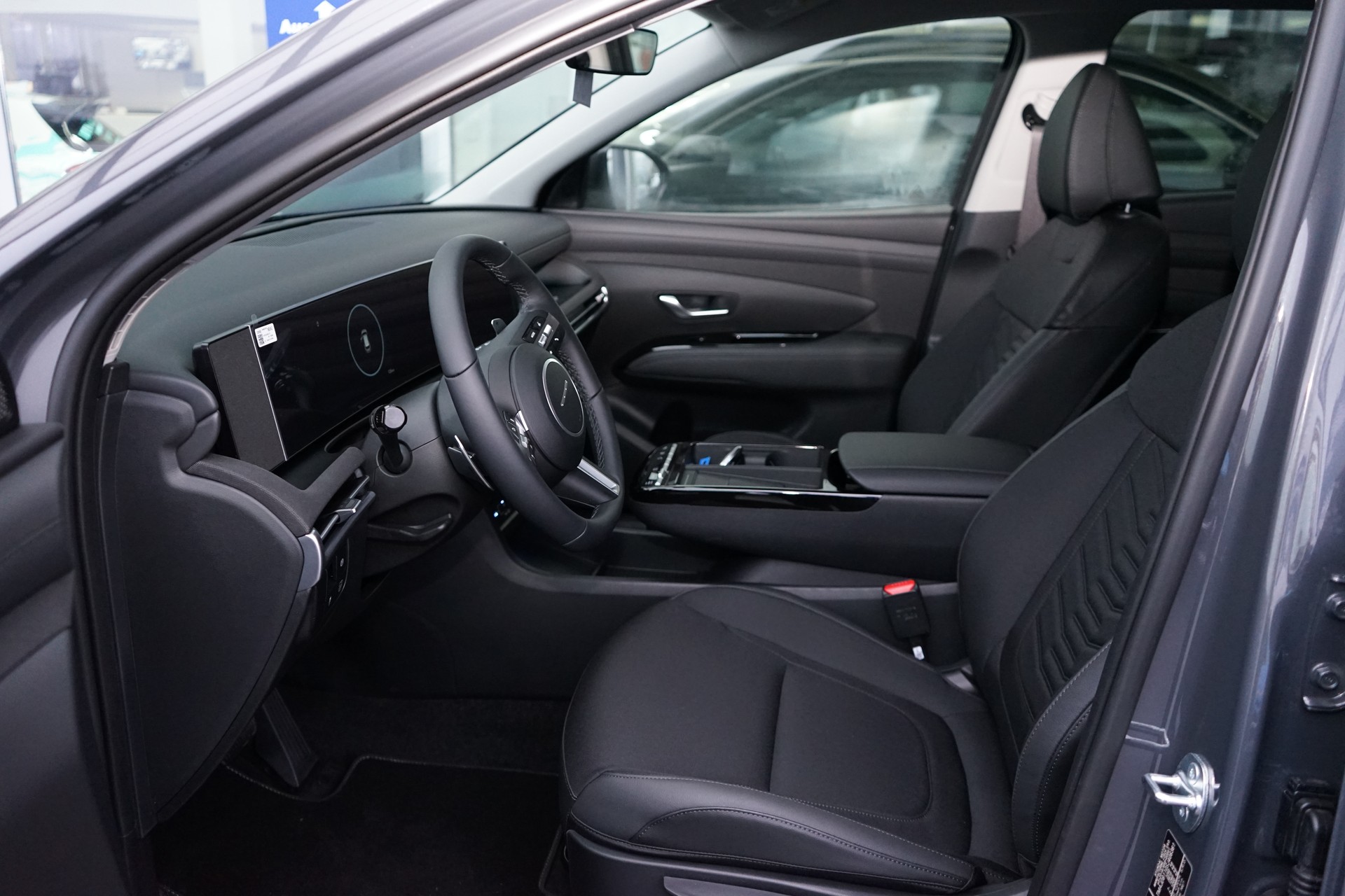 HYUNDAI Tucson 1.6 TGDI HEV Amplia 4WD-image-8