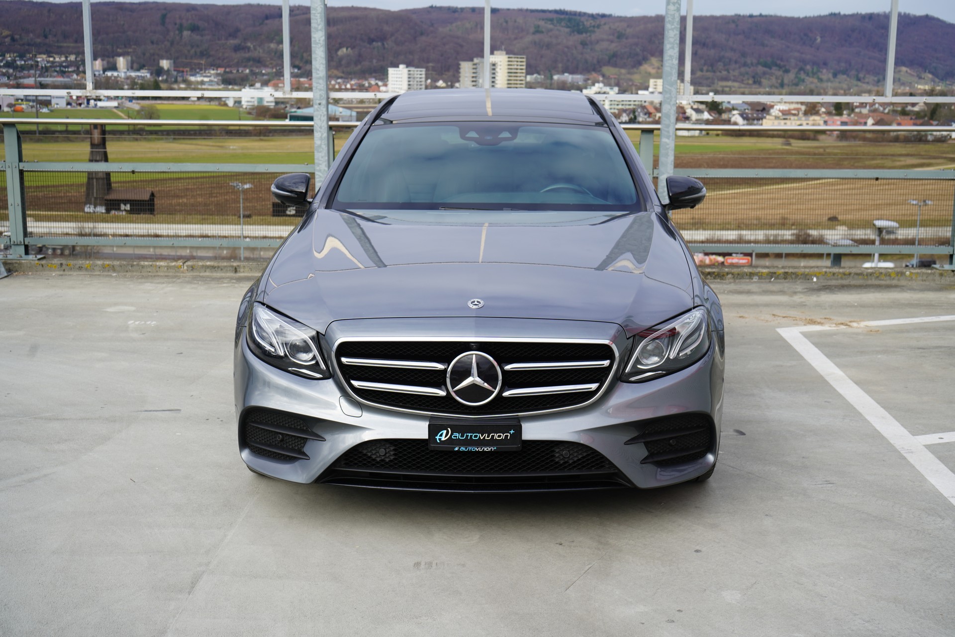 MERCEDES-BENZ E 220 d AMG LINE NIGHT 4MATIC 9G-TRONIC l 194 PS-image-10