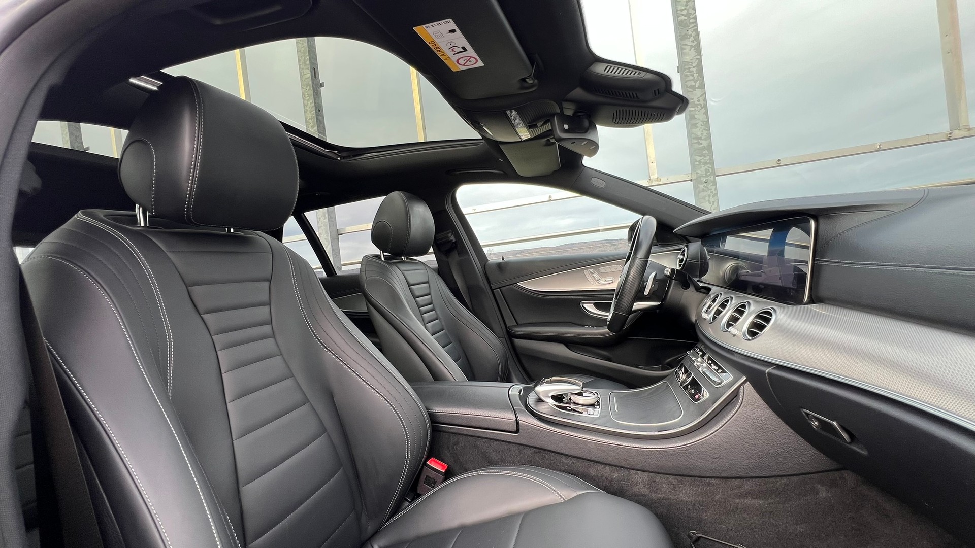 MERCEDES-BENZ E 220 d AMG LINE NIGHT 4MATIC 9G-TRONIC l 194 PS-image-20