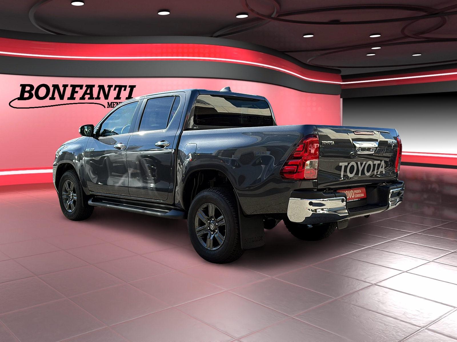 TOYOTA Hilux Double Cab.-Pick-up 2.8 D-4D 204 Style MHEV-image-10