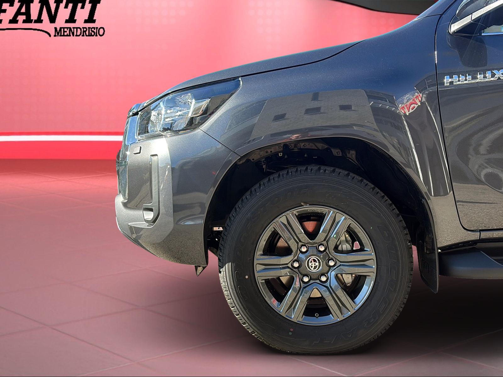 TOYOTA Hilux Double Cab.-Pick-up 2.8 D-4D 204 Style MHEV-image-2