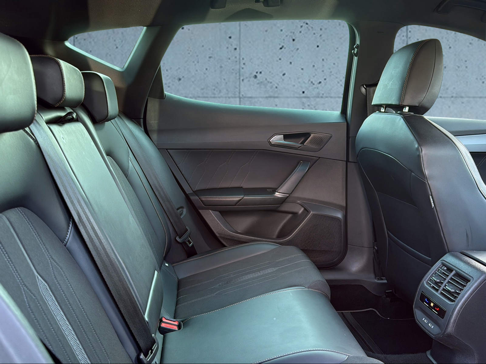 CUPRA Formentor 1.4 e-HYBRID pHEV Allalin DSG-image-4