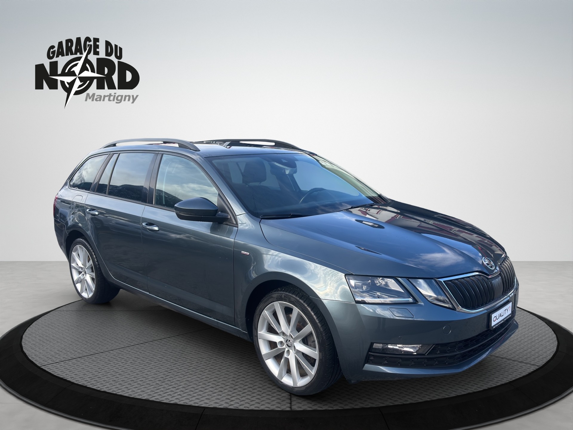 SKODA Octavia Combi 2.0 TSI Ambition 4x4 DSG-image-7