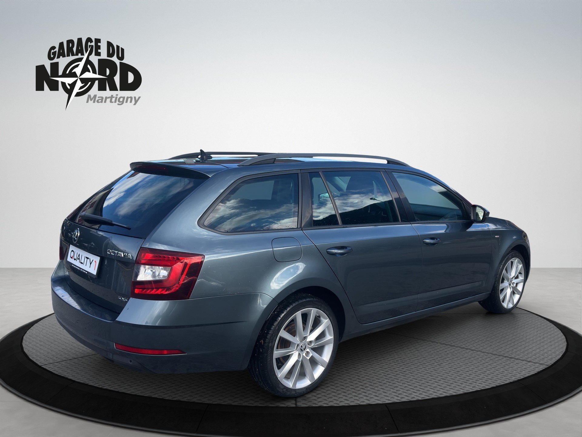 SKODA Octavia Combi 2.0 TSI Ambition 4x4 DSG-image-5