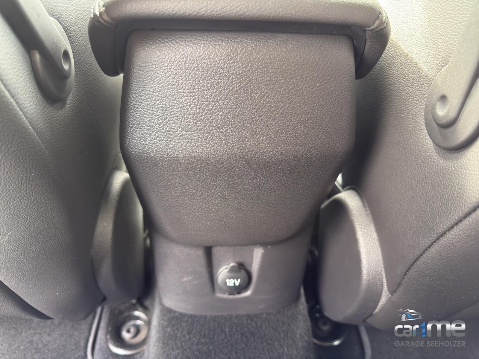 FORD Focus 1.6i EcoB SCTi 182 Titanium-image-17
