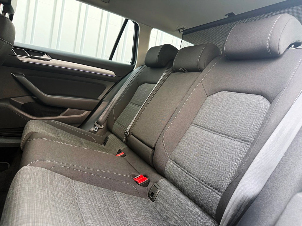 VW Passat 2.0 TDI BMT Business 4Motion DSG-image-13