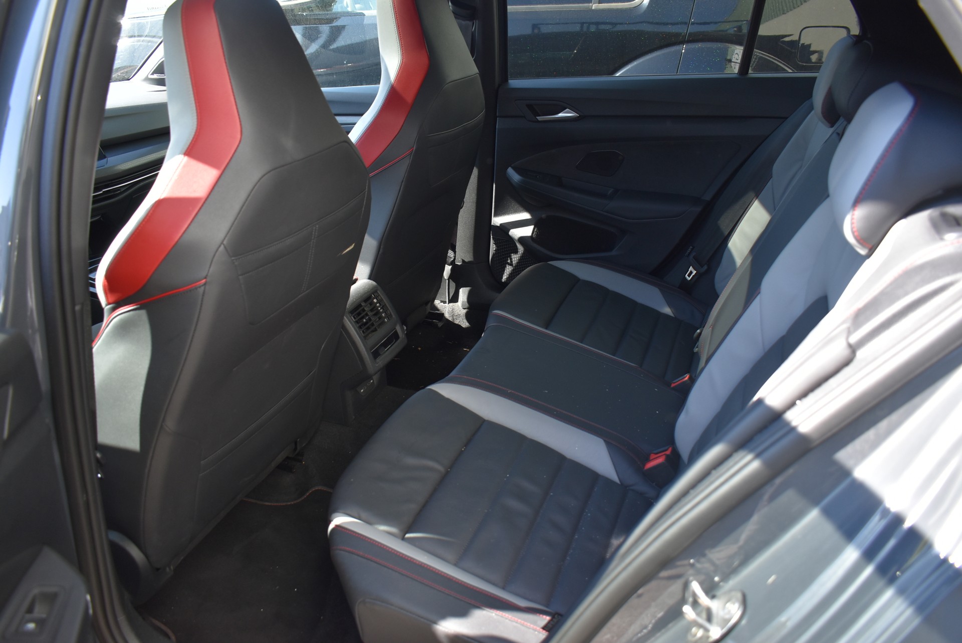 VW Golf 2.0 TSI GTI Clubsport DSG-image-3