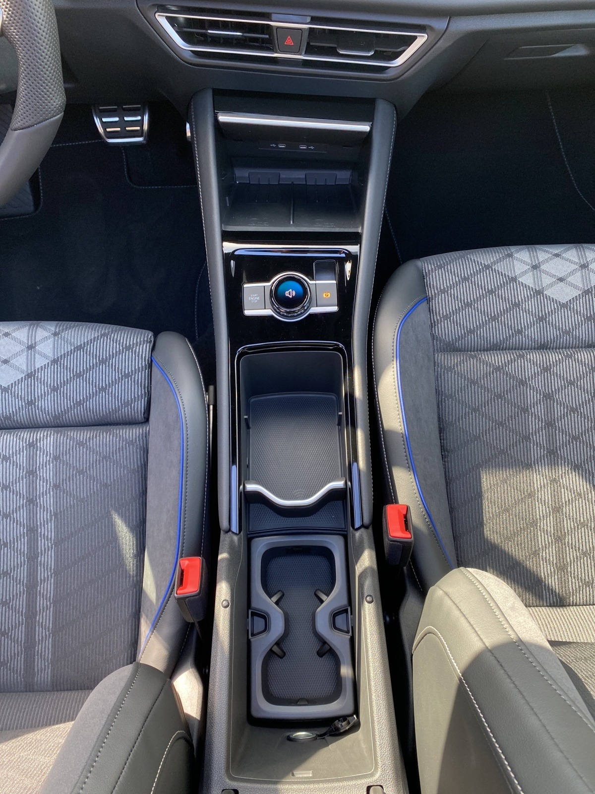 VW Tiguan 2.0 TSI DSG R-Line Plus 4Motion-image-13