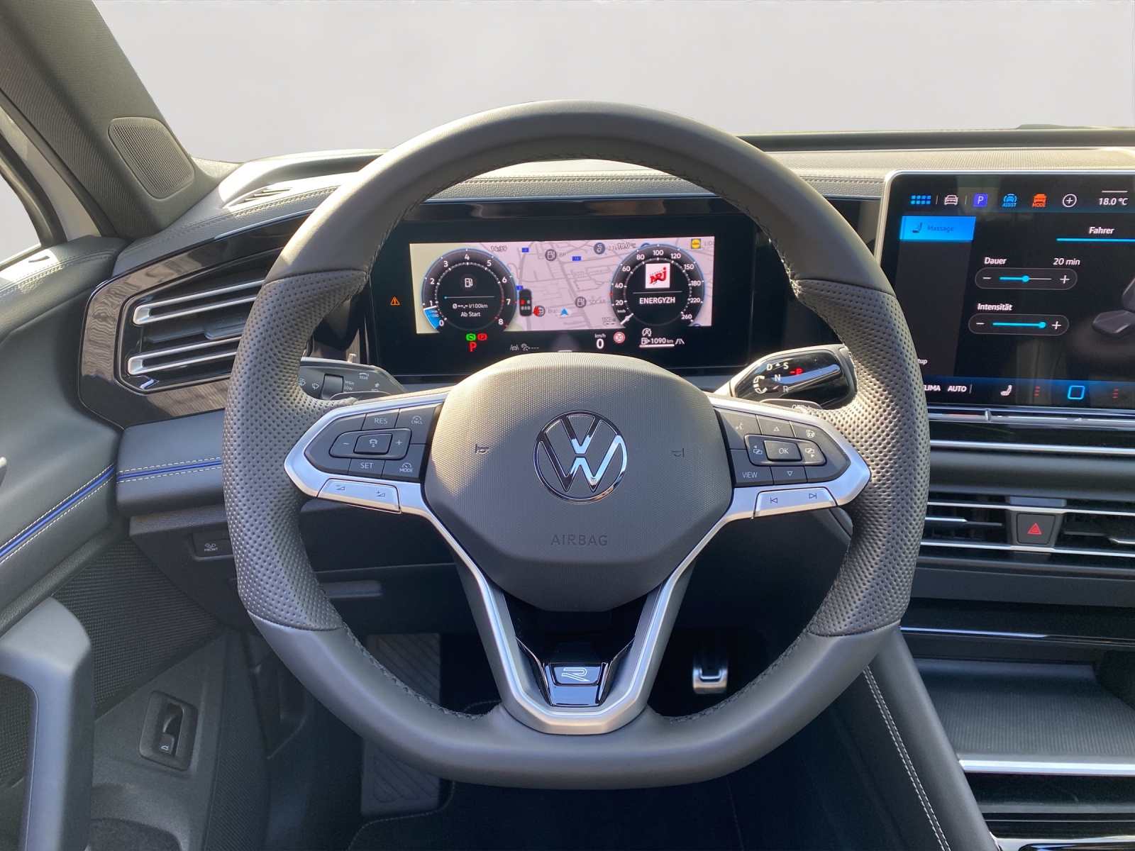 VW Tiguan 2.0 TSI DSG R-Line Plus 4Motion-image-11